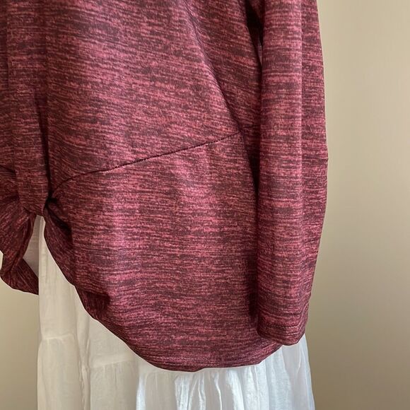 Cute maroon long sleeve top with animal print pocket gather in the front size L - Picture 3 of 6